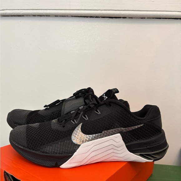Nike Women’s Metcon 7 - Picture 1 of 6